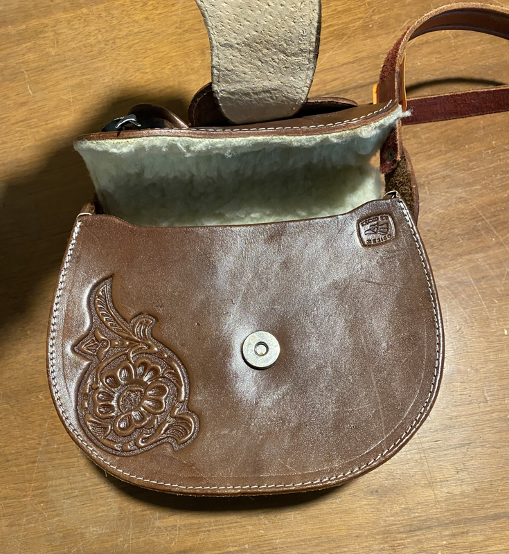 Mexican Hand Tooled Leather Purse - Cincelado 2